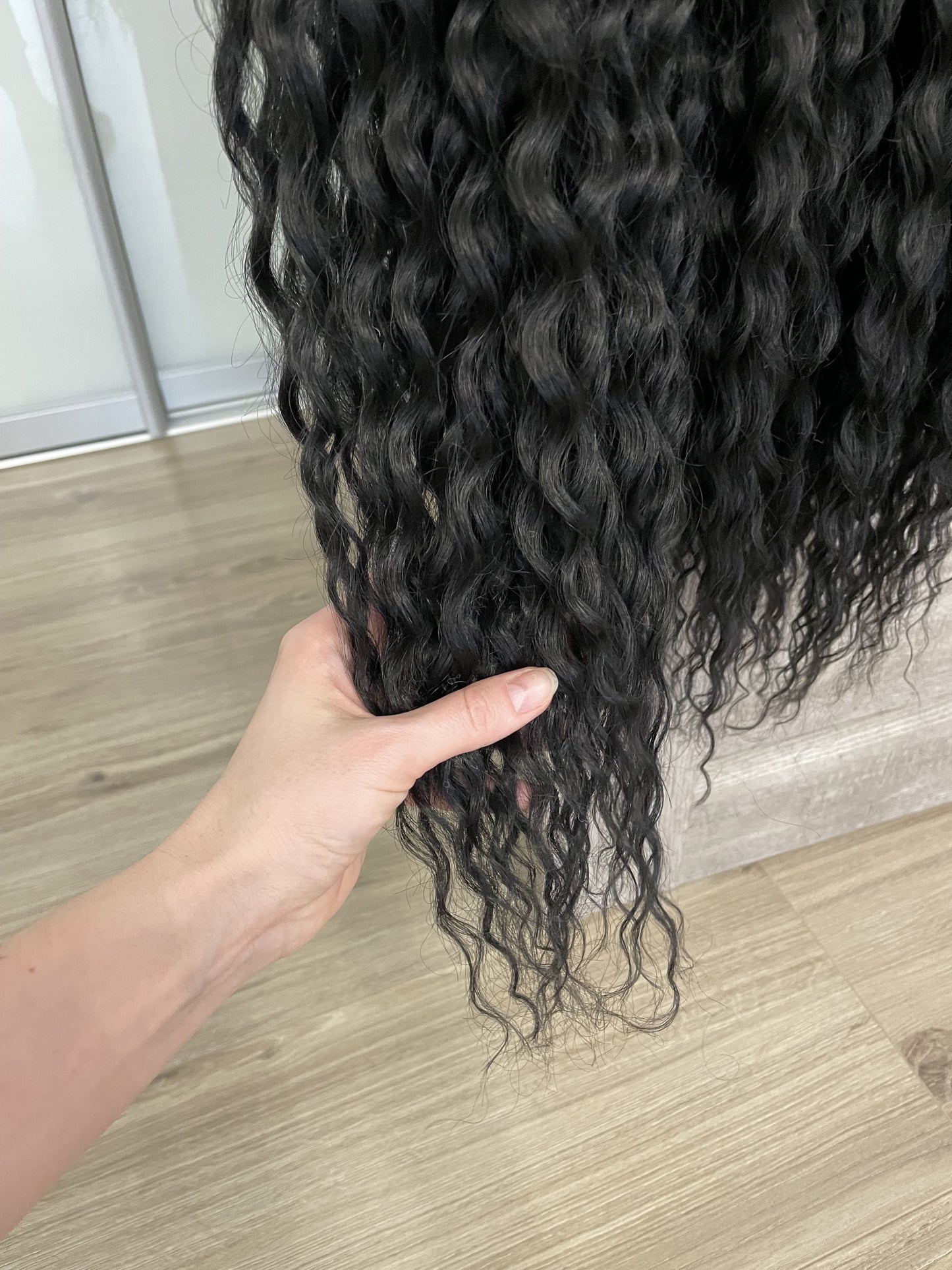 Set of black curly crochet synthetic dreads, 60 DE, full set