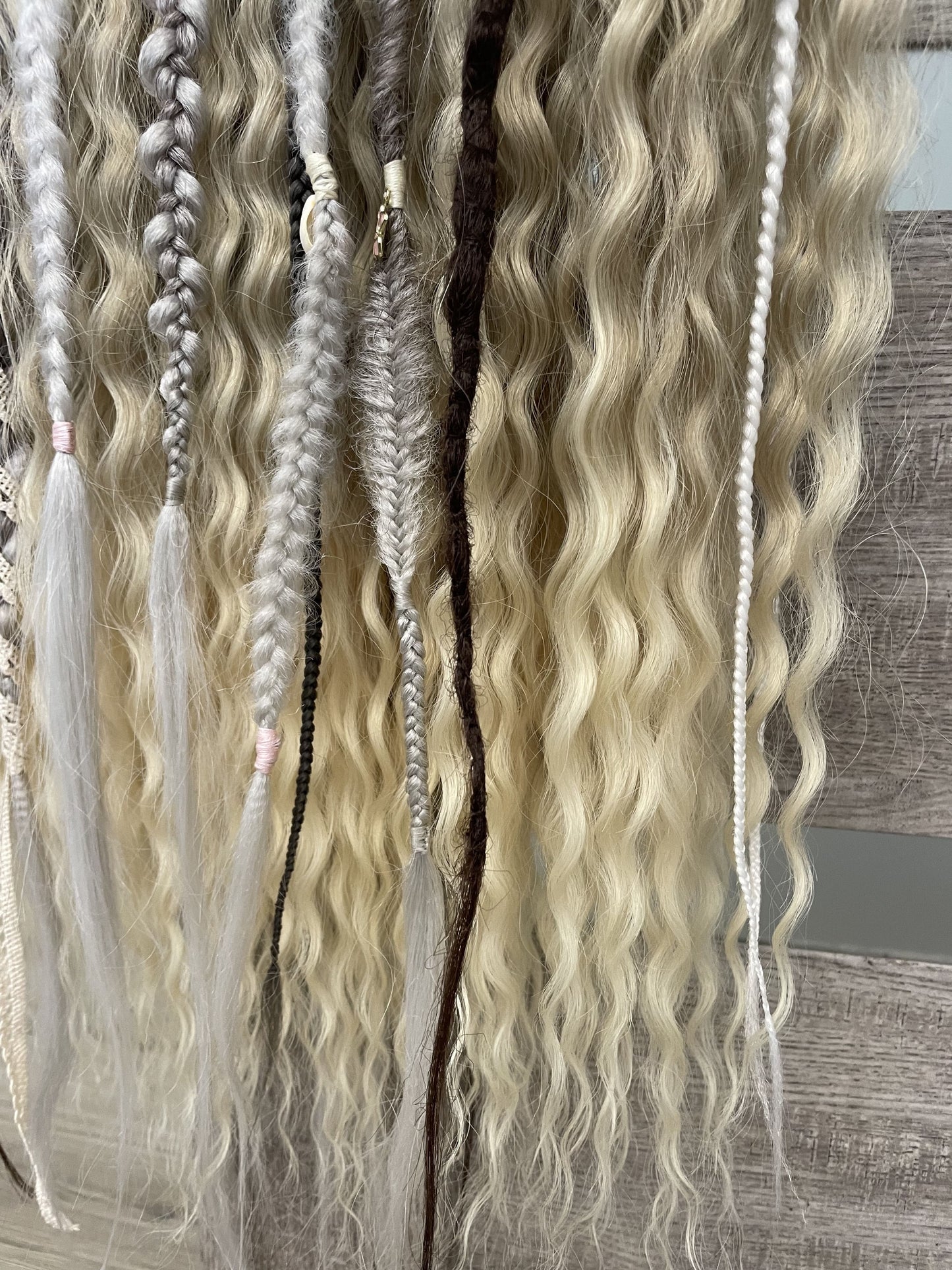 Set of ash blonde synthetic bohemian dreadlocks and light grey textured braids, 60 DE, full set