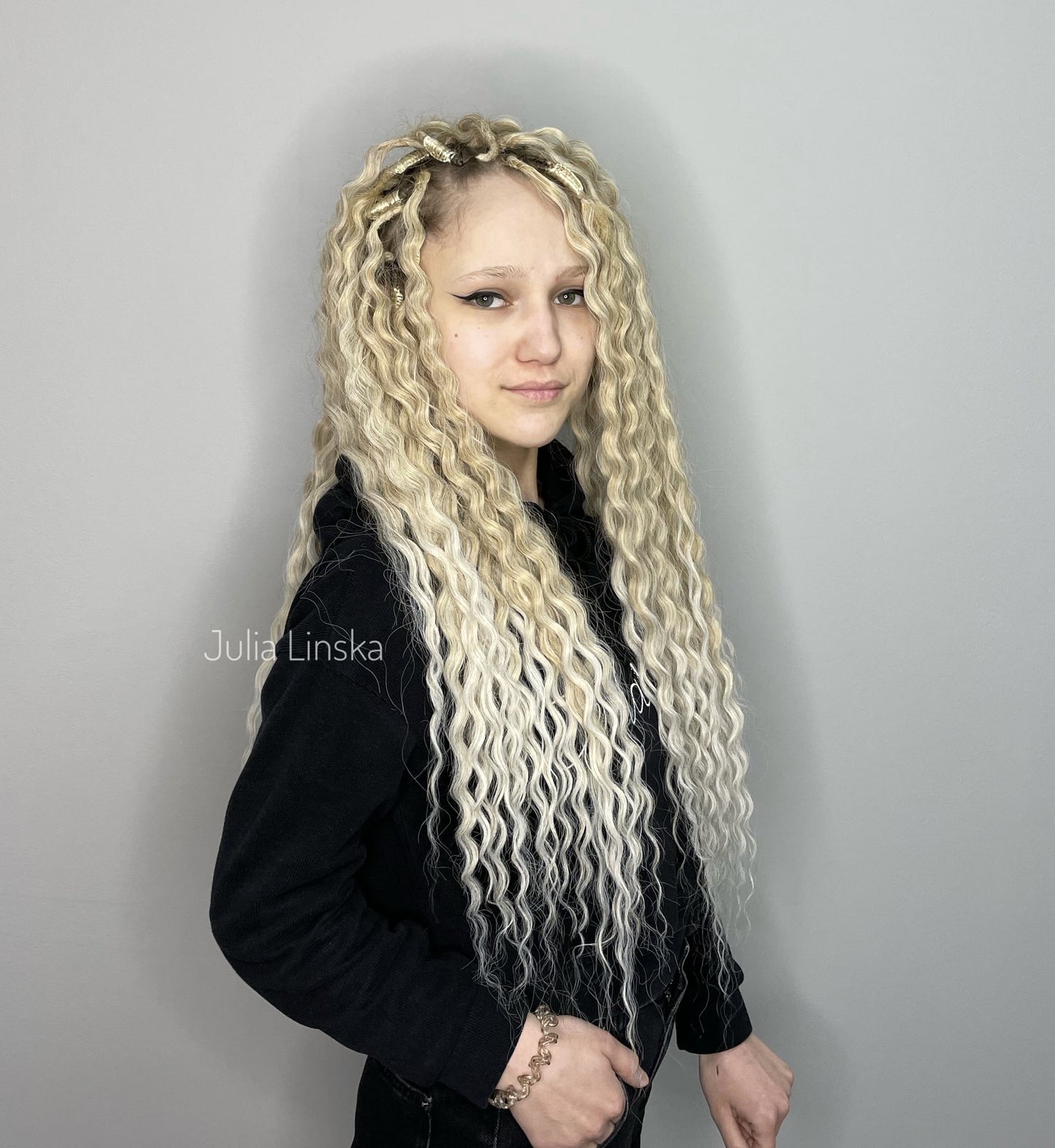 wheat blonde curly synthetic crochet dreads